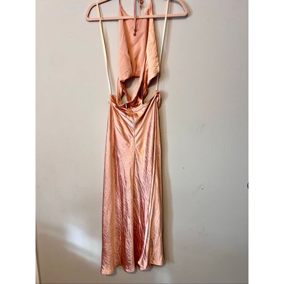 NWT Selfie Leslie Peach Halter Twist Top Waist Dress - Picture 6 of 8
